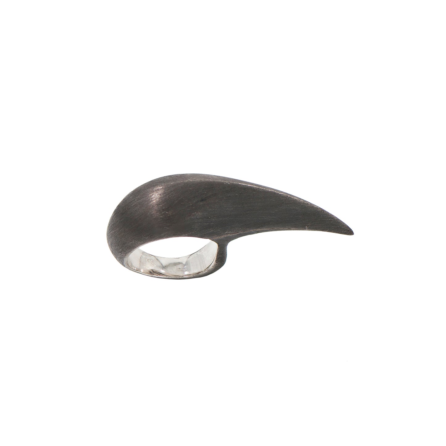 BLACK NAIL RING