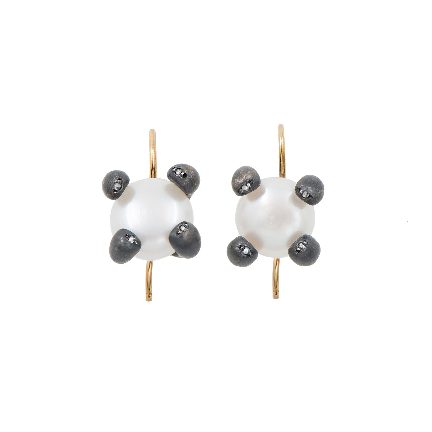 FRESHWATER PEARL EARRINGS