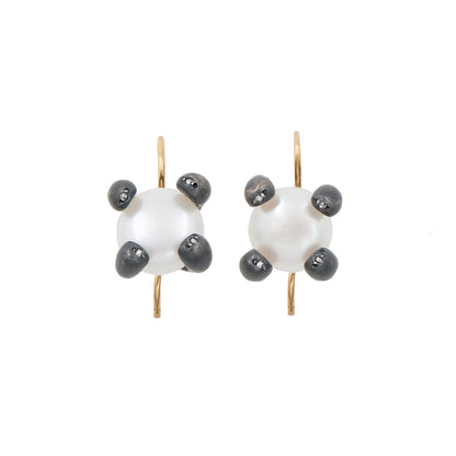 FRESHWATER PEARL EARRINGS