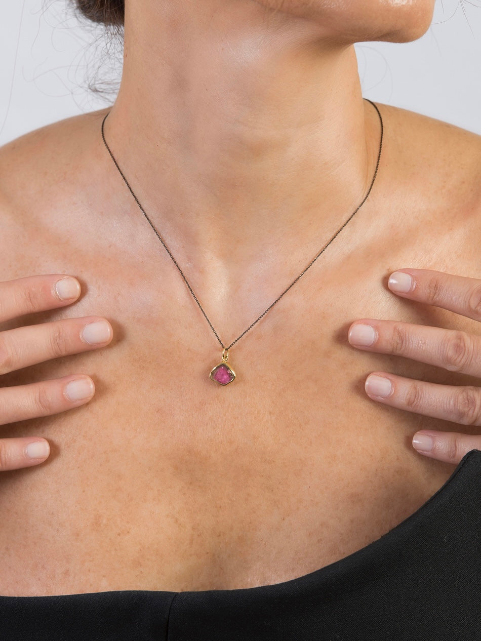 PINK TOURMALINE 2,5ct PENDANT