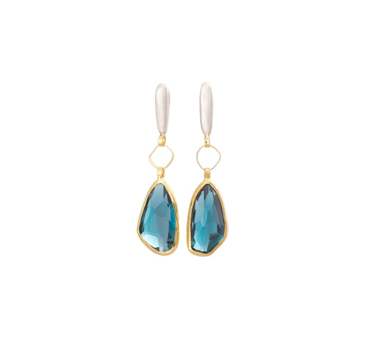 BLUE TOPAZ 26ct EARRINGS